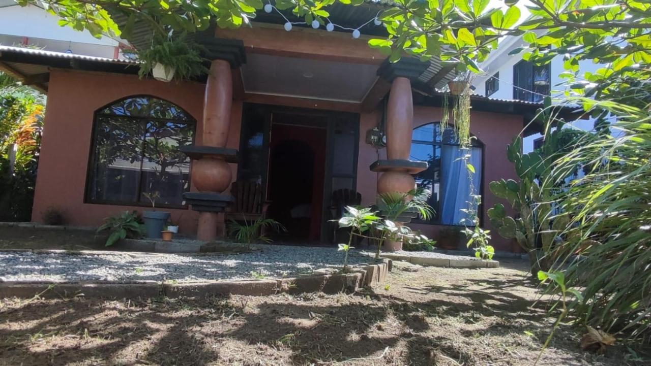 Micheck Beach House トルトゥゲーロ エクステリア 写真