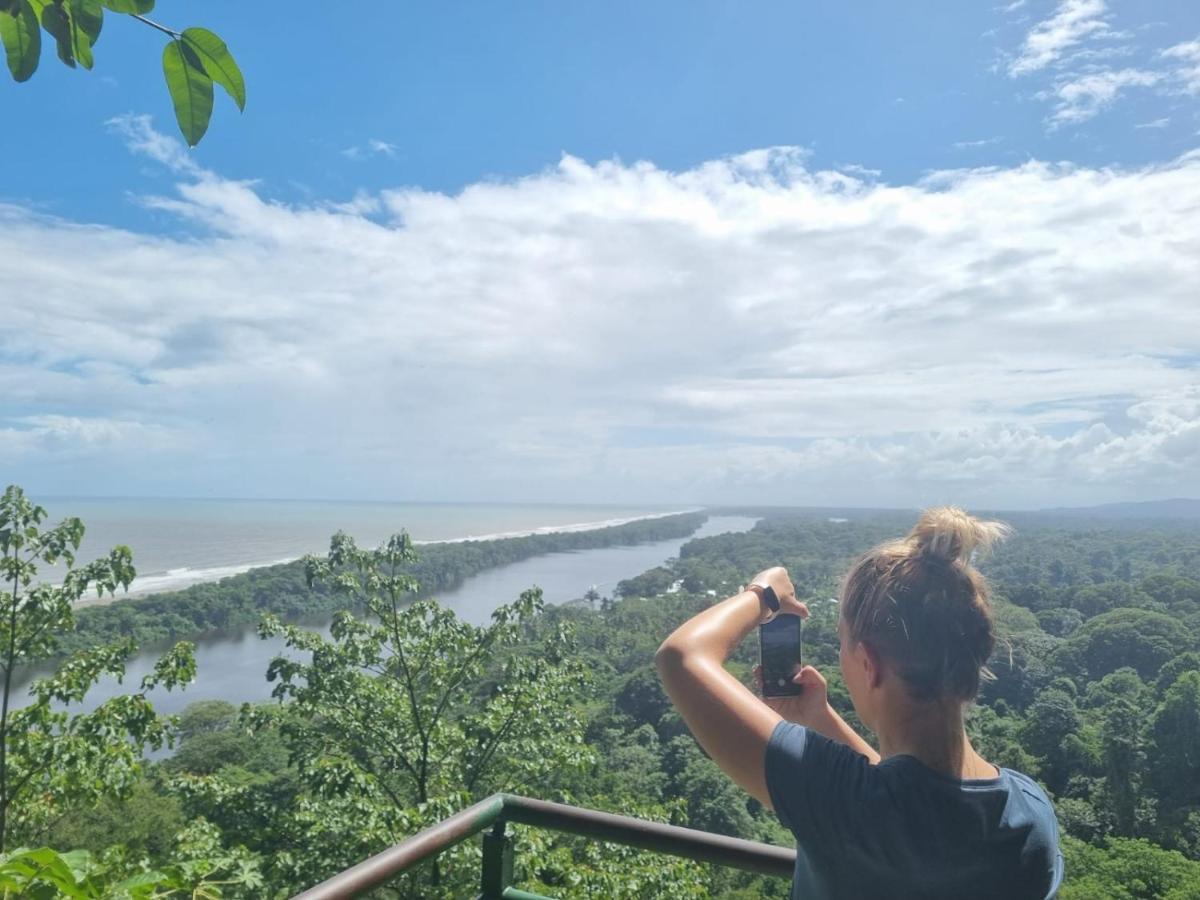 Micheck Beach House トルトゥゲーロ エクステリア 写真