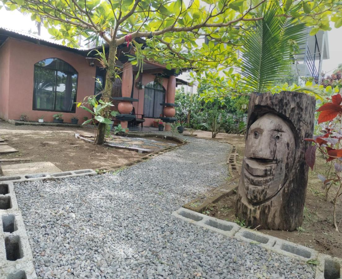 Micheck Beach House トルトゥゲーロ エクステリア 写真
