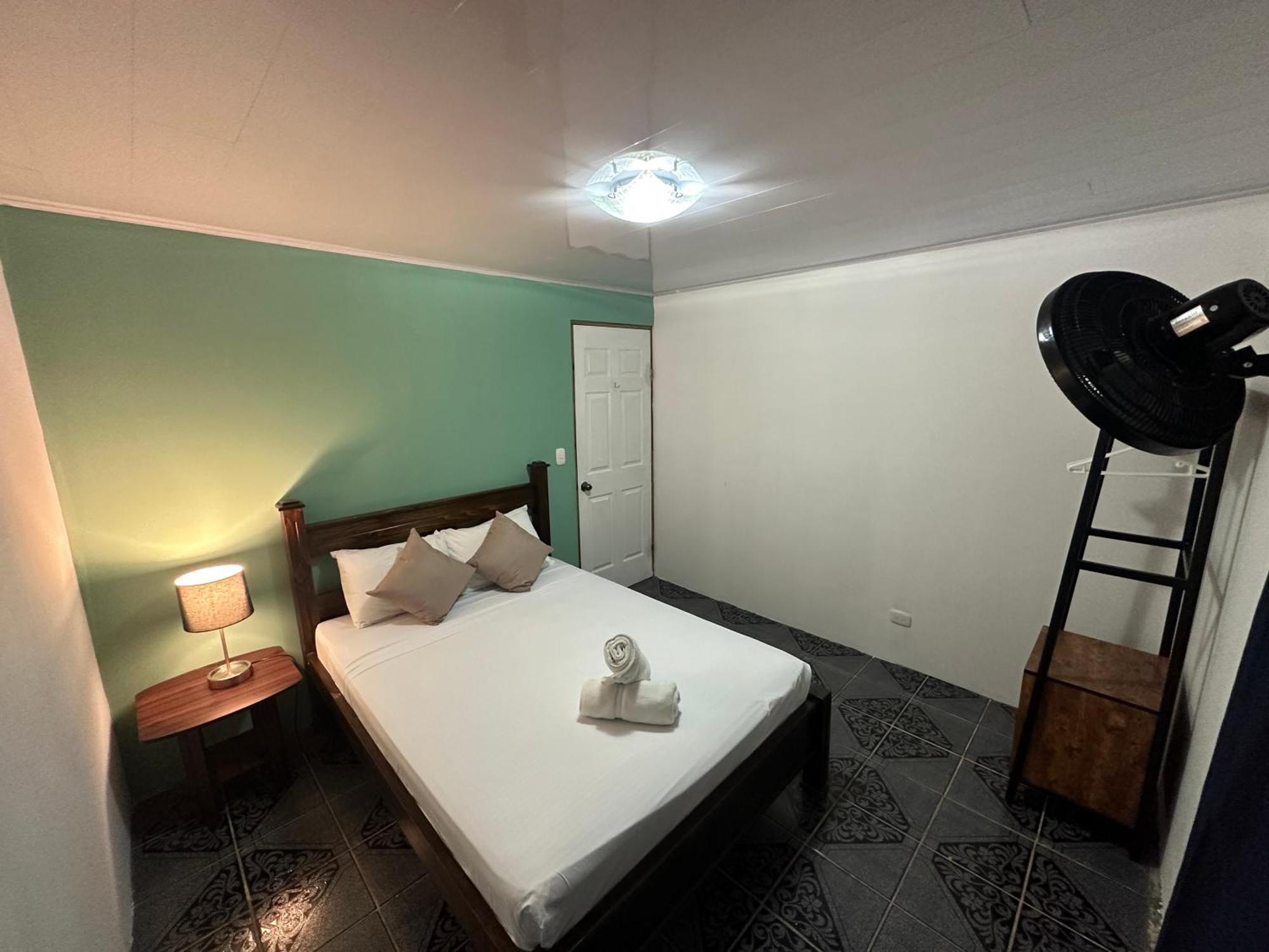 Micheck Beach House トルトゥゲーロ エクステリア 写真